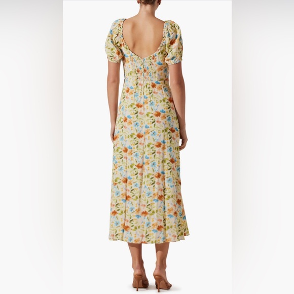 ASTR The Label NWOT Floral Puff Sleeve Midi Dress with Front Side Slit Size M - Picture 2 of 12